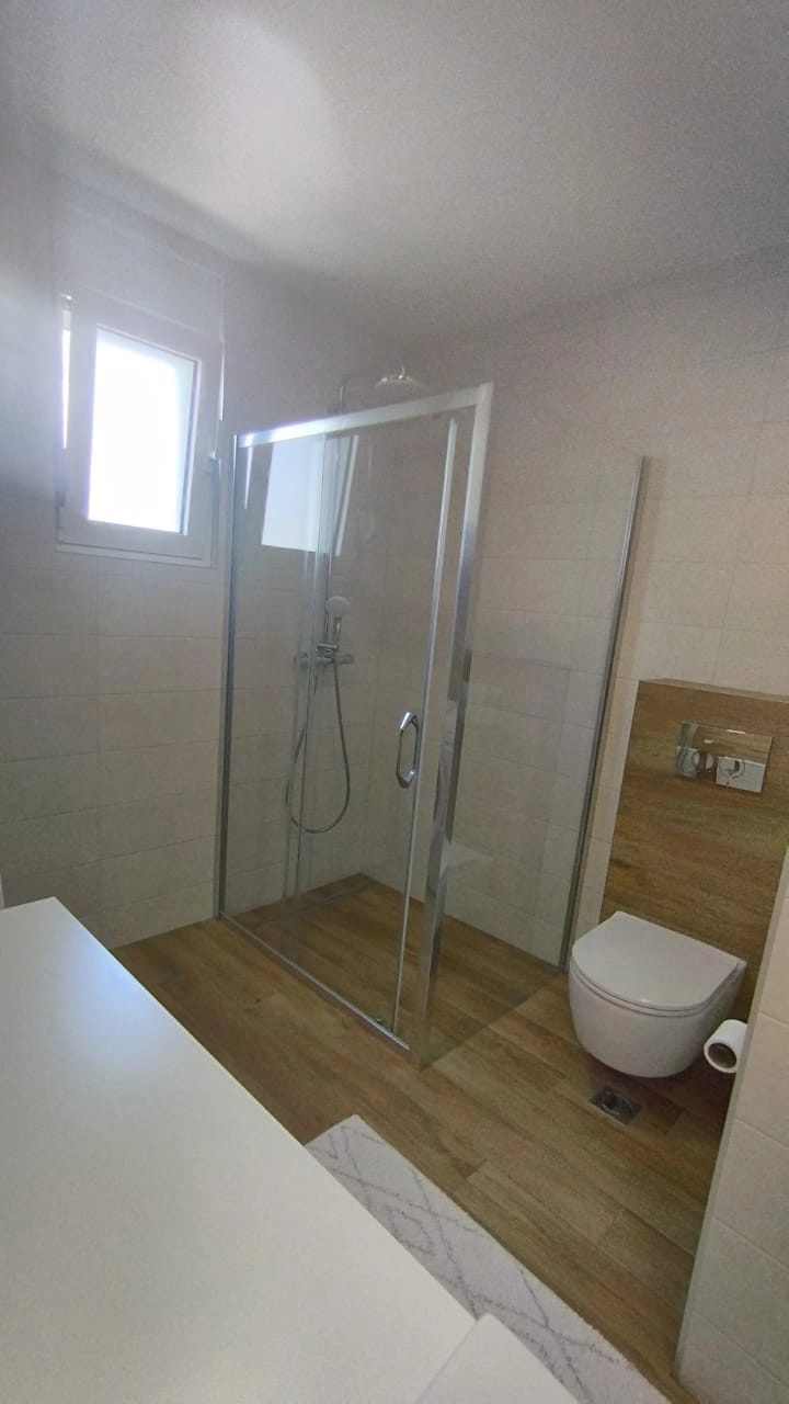 Trosoban-stan-u-Zagoricu-Podgorica-6 Izdavanje: Trosoban stan 100 m² – Zagorič, Podgorica — fotografija 7