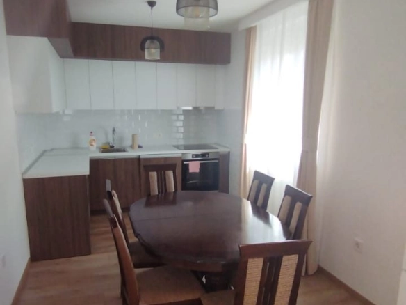 Izdavanje: Trosoban stan 100 m² – Zagorič, Podgorica — fotografija 10