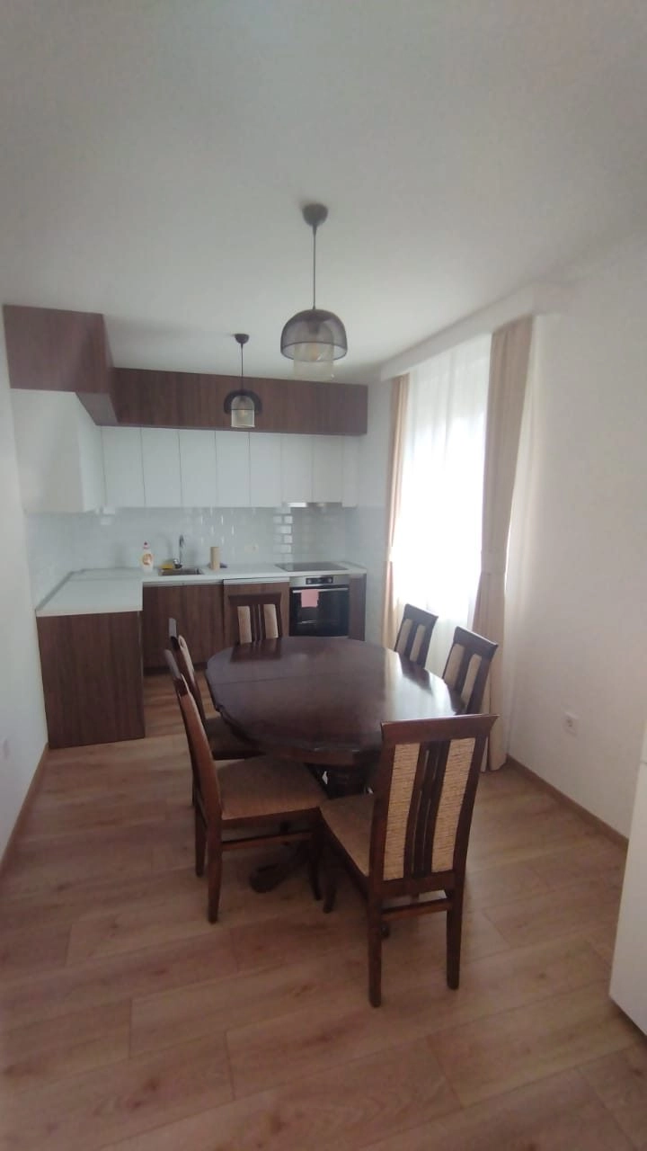 Trosoban-stan-u-Zagoricu-Podgorica-9 Izdavanje: Trosoban stan 100 m² – Zagorič, Podgorica — fotografija 10