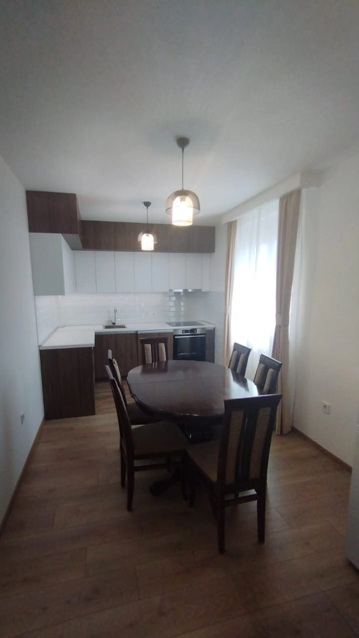 Trosoban-stan-u-Zagoricu-Podgorica-14 Izdavanje: Trosoban stan 100 m² – Zagorič, Podgorica — fotografija 15