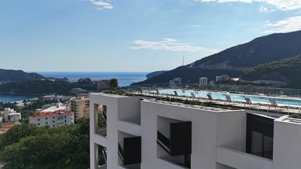 Jednosoban-stan-sa-bazenom-u-Becicima-Budva-6 Jednosoban stan 55 m² – Bečići, Budva — fotografija 7