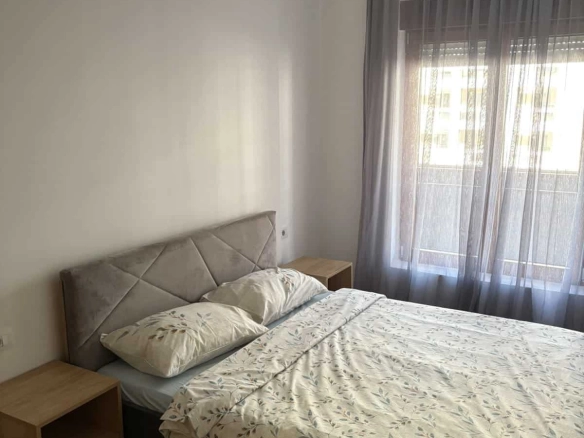 Namješten jednosoban stan u Master kvartu, Podgorica — fotografija 10