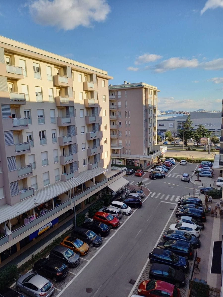 Jednosoban-stan-u-naselju-City-kvart-Podgorica-1 Namješten jednosoban stan u City kvartu, Podgorica — fotografija 2