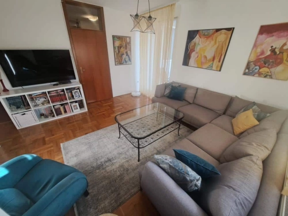 Trosoban stan 85 m² – Stari aerodrom, Podgorica — fotografija 2