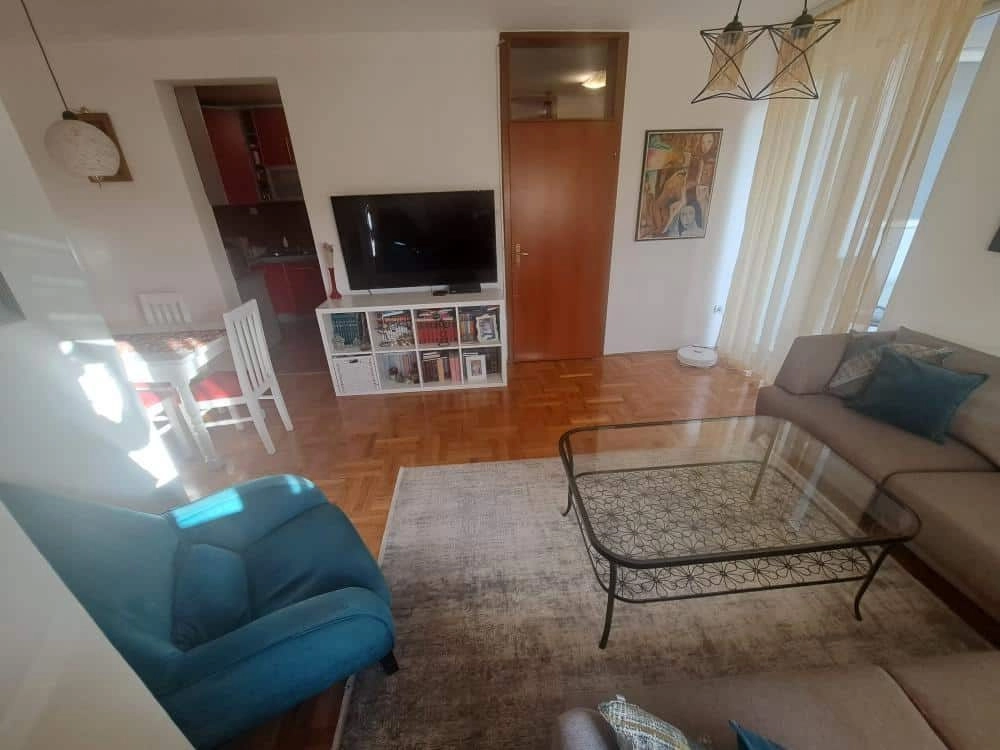 Trosoban-stan-na-Starom-aerodromu-Podgorica-2 Trosoban stan 85 m² – Stari aerodrom, Podgorica — fotografija 3