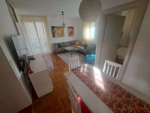 Trosoban stan 85 m² – Stari aerodrom, Podgorica — fotografija 5