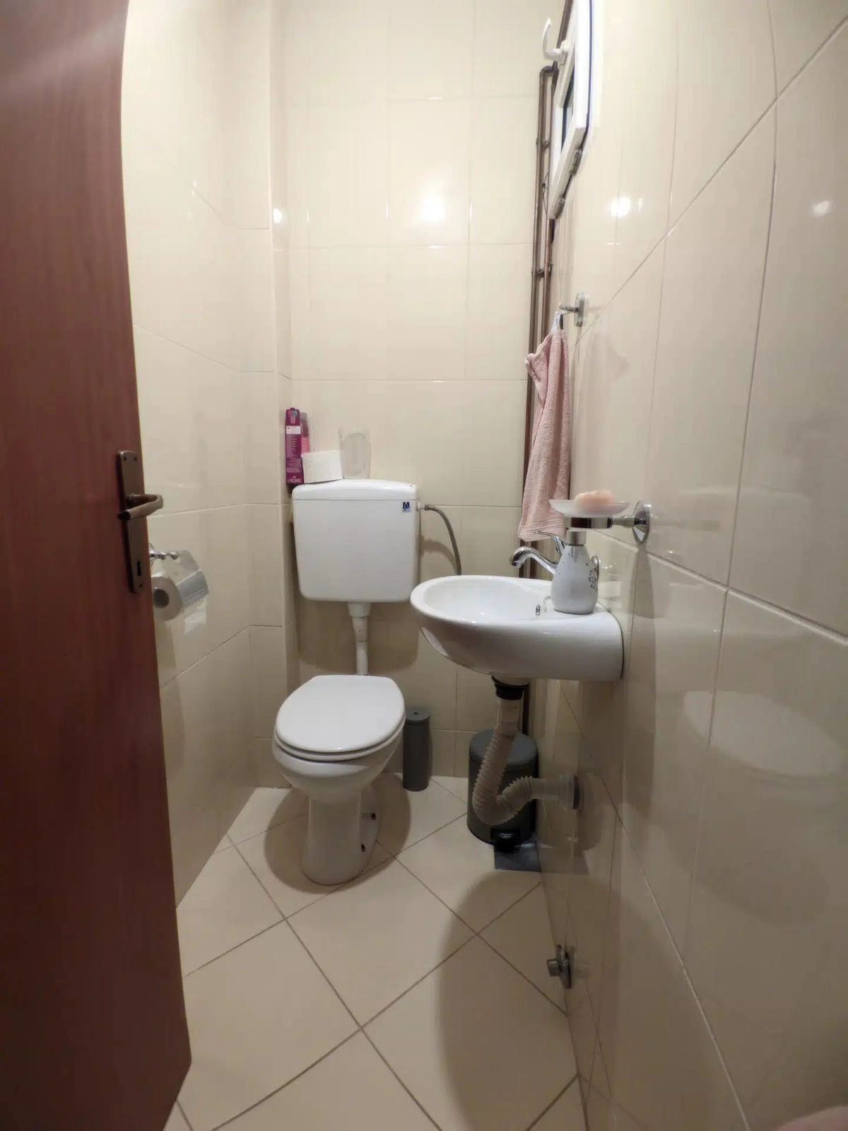 Trosoban-stan-na-Starom-aerodromu-Podgorica-14 Trosoban stan 85 m² – Stari aerodrom, Podgorica — fotografija 15