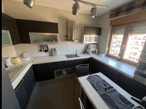 Dvosoban duplex stan 95 m² u Podgorici — fotografija 3