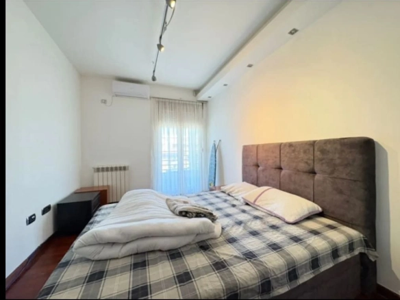 Dvosoban duplex stan 95 m² u Podgorici — fotografija 9