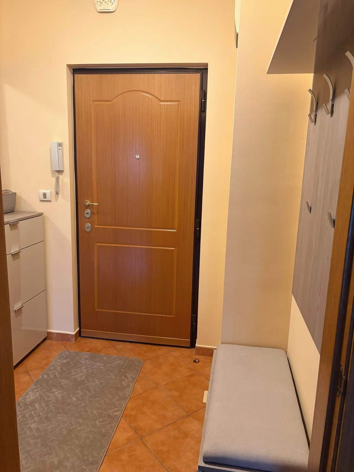 Namjesten-jednosoban-stan-Podgorica-1 Izdavanje: Jednosoban stan 47 m² – Podgorica — fotografija 2
