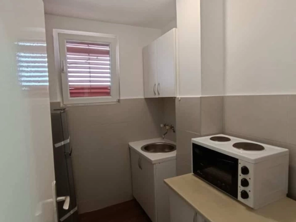 Namještena garsonjera u naselju Preko Morače, Podgorica — fotografija 9