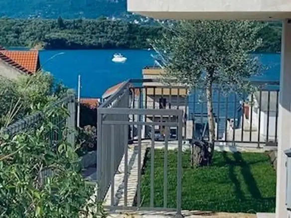 Jednosoban stan za izdavanje u Tivtu — fotografija 3
