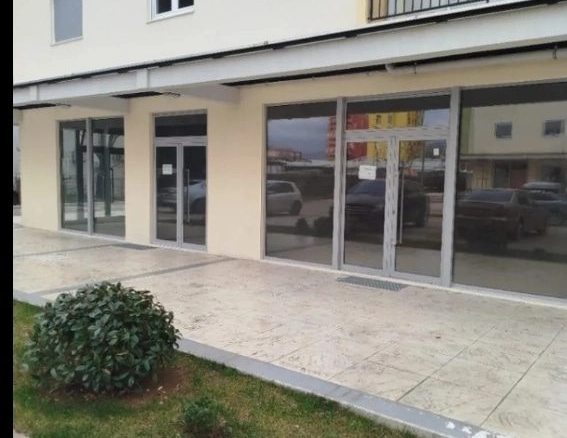 Izdavanje: Poslovni prostor 50 m² – Pobrežje, Podgorica — fotografija 3