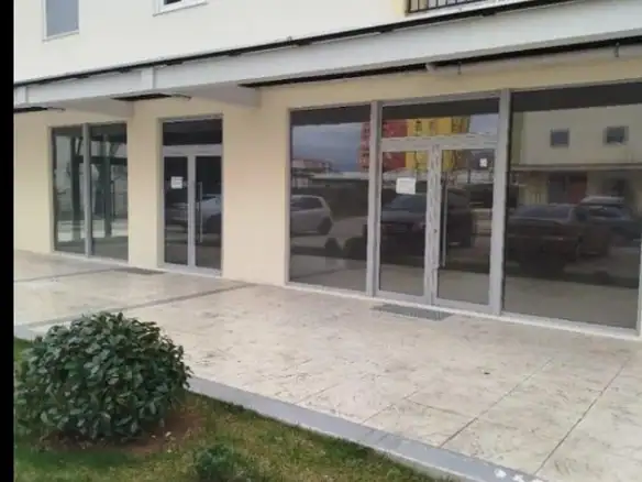 Izdavanje: Poslovni prostor 50 m² – Pobrežje, Podgorica — fotografija 6