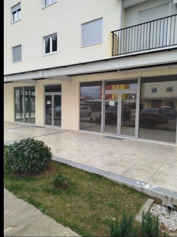 Poslovni-prostor-u-Pobrezju-Podgorica-5 Izdavanje: Poslovni prostor 50 m² – Pobrežje, Podgorica — fotografija 6