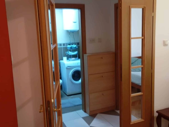 Izdavanje: Jednosoban stan – Blok 6, Podgorica — fotografija 11