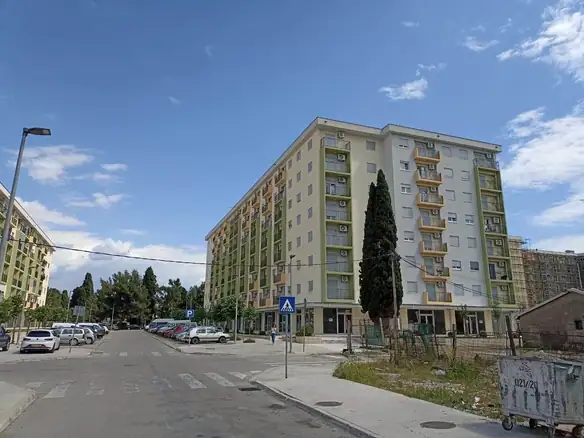 Namješten jednosoban stan, Pobrežje, Podgorica — fotografija 4