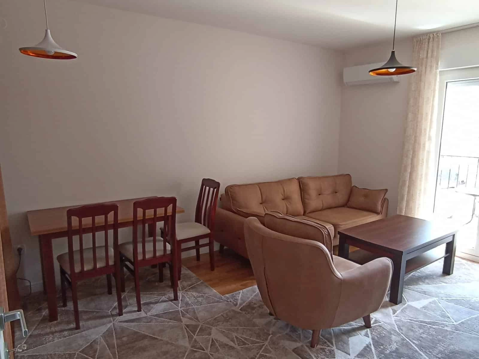 Jednosoban-namjesten-stan-u-Pobrezju-Podgorica-11 Namješten jednosoban stan, Pobrežje, Podgorica — fotografija 12