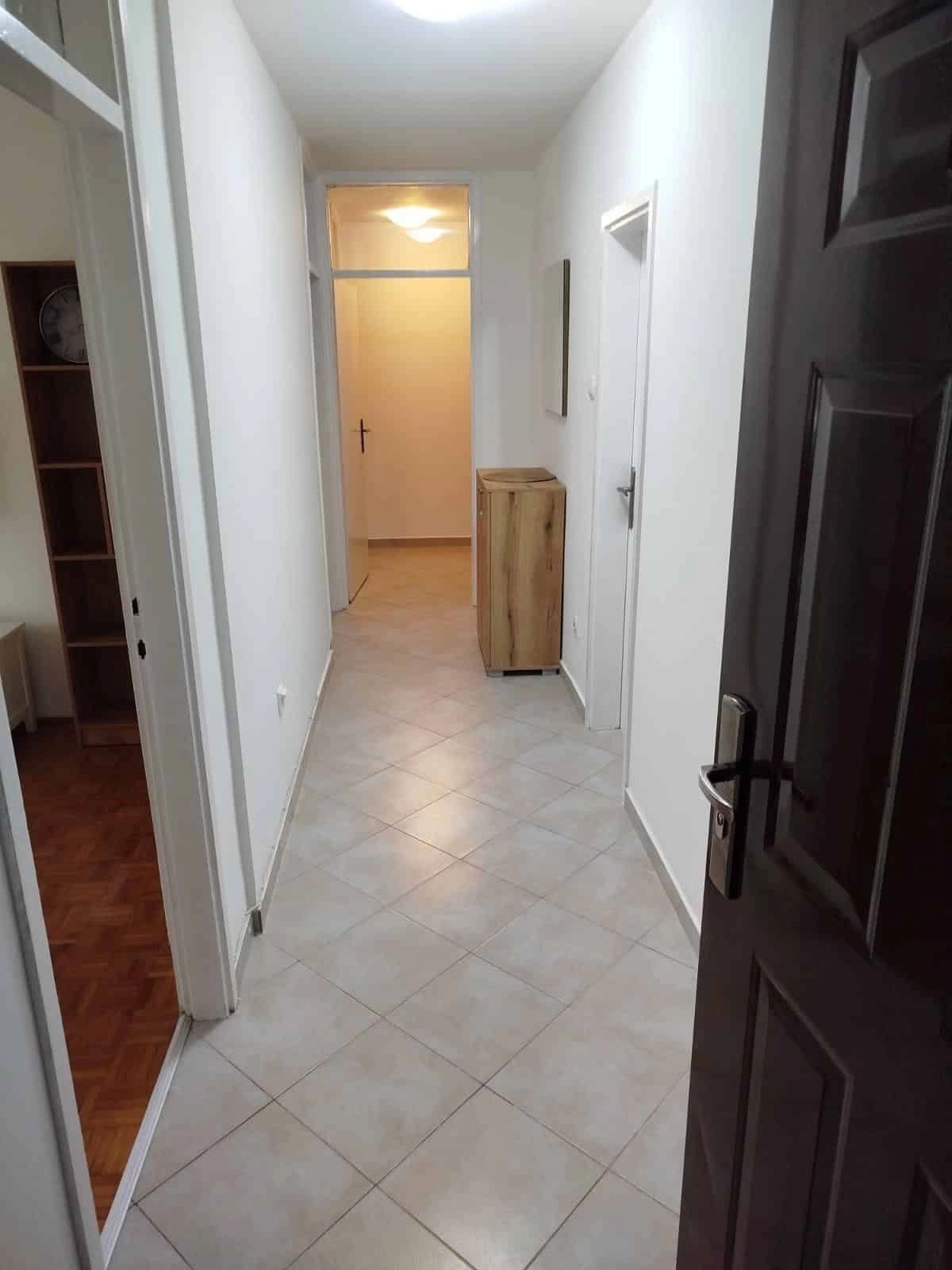 Dvosoban-stan-u-Centru-Podgorica-3 Dvosoban stan – Centar, Podgorica — fotografija 4