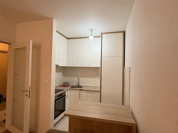 Namješten jednosoban stan, Central Point, Podgorica — fotografija 12