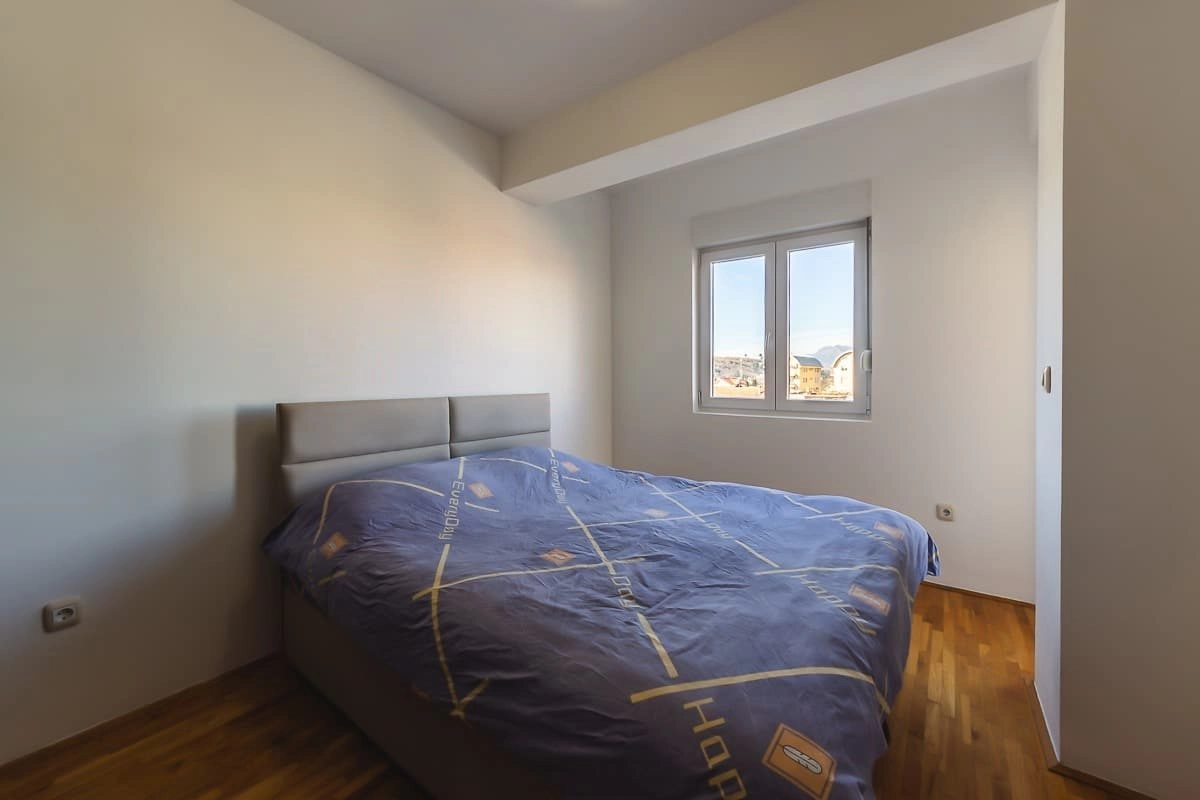 Namjesten-dvosoban-stan-na-Zabjelu-Podgorica-3 Izdavanje: Dvosoban stan 90 m² – Zabjelo, Podgorica — fotografija 4