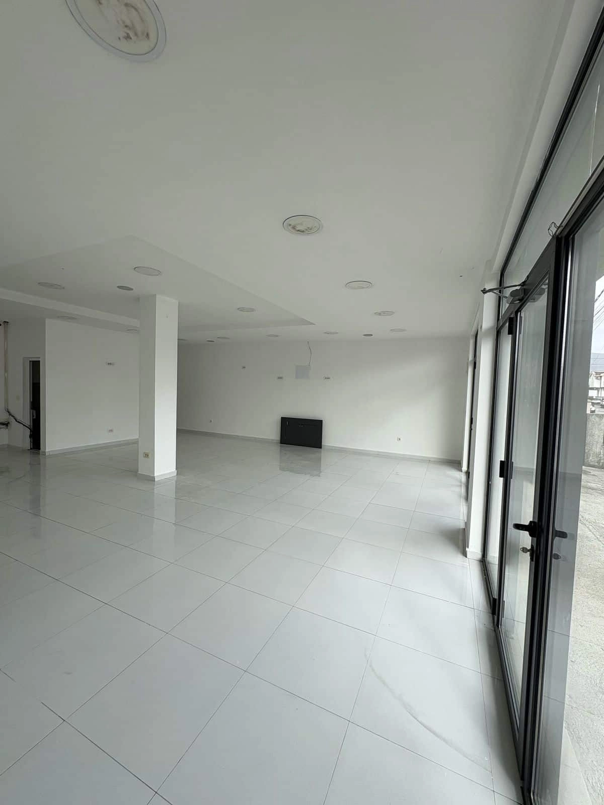 Poslovni-prostor-za-izdavanje-u-naselju-Masline-Podgorica-3 Izdavanje: Poslovni prostor 892 m² – Masline, Podgorica — fotografija 4