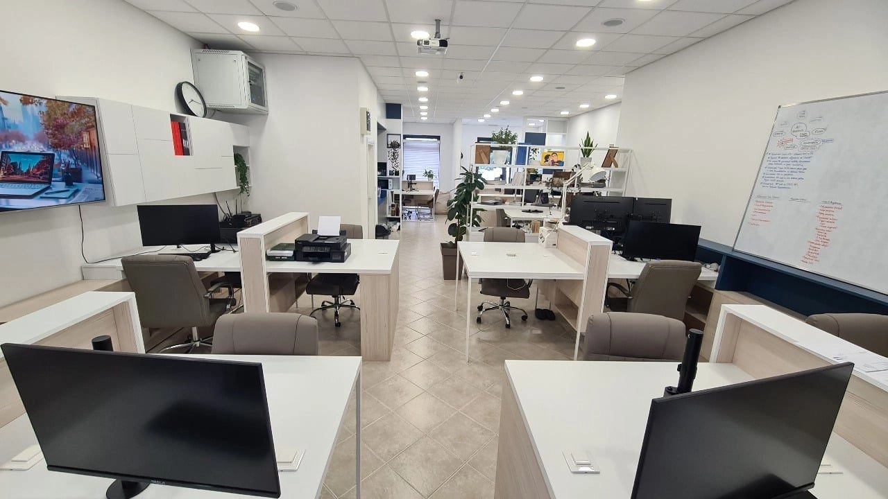 Namjesten-poslovni-prostor-Stari-aerodrom-Podgorica-4 Izdavanje: Poslovni prostor 98 m² – Stari aerodrom, Podgorica — fotografija 5