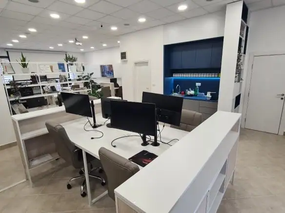 Izdavanje: Poslovni prostor 98 m² – Stari aerodrom, Podgorica — fotografija 11