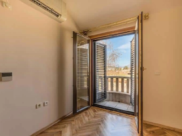 Izdavanje: Kuća 370 m² – Zabjelo, Podgorica — fotografija 14