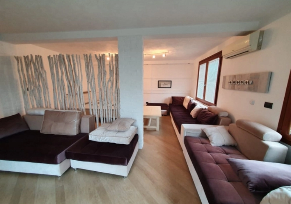 Dvosoban-stan-sa-pogledom-na-more-u-Rafailovicima-Budva-10 Dvosoban stan 142 m² – Rafailovići, Budva — fotografija 11