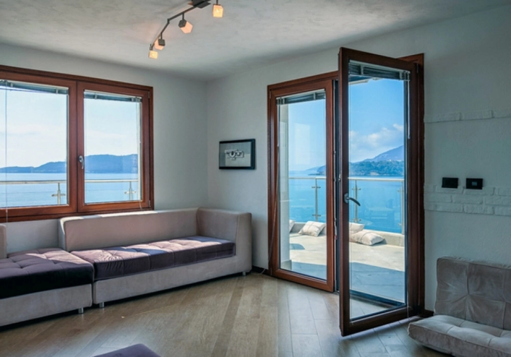 Dvosoban-stan-sa-pogledom-na-more-u-Rafailovicima-Budva-11 Dvosoban stan 142 m² – Rafailovići, Budva — fotografija 12