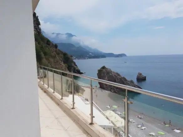 Dvosoban stan 142 m² – Rafailovići, Budva — fotografija 15