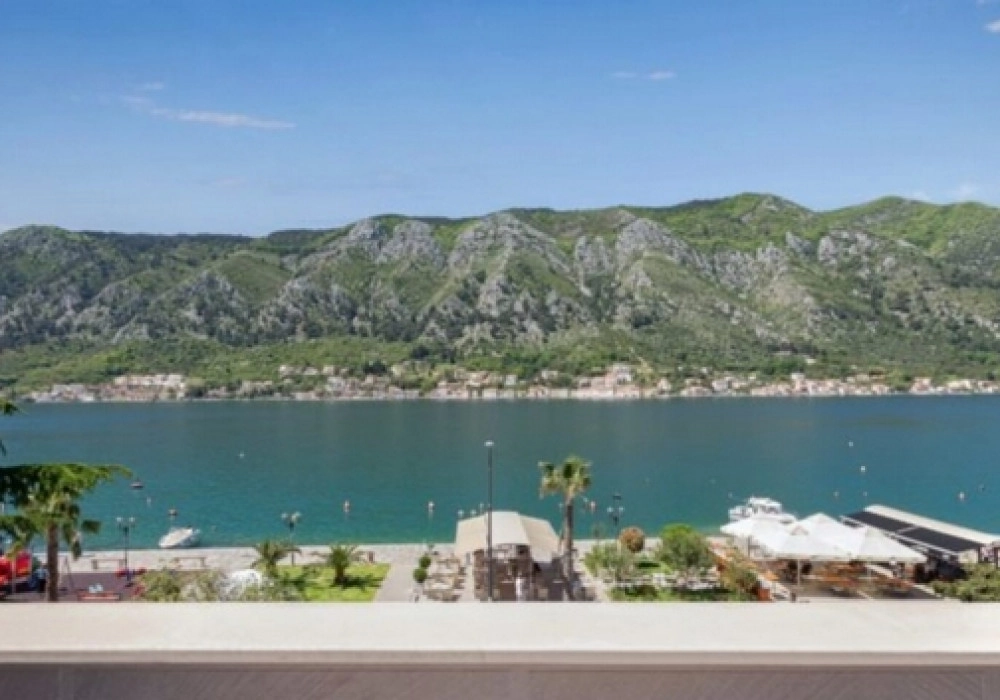 Dvosoban-stan-s-pogledom-na-more-u-Dobroti-Kotor-7 Dvosoban stan 100 m² – Dobrota, Kotor — fotografija 8