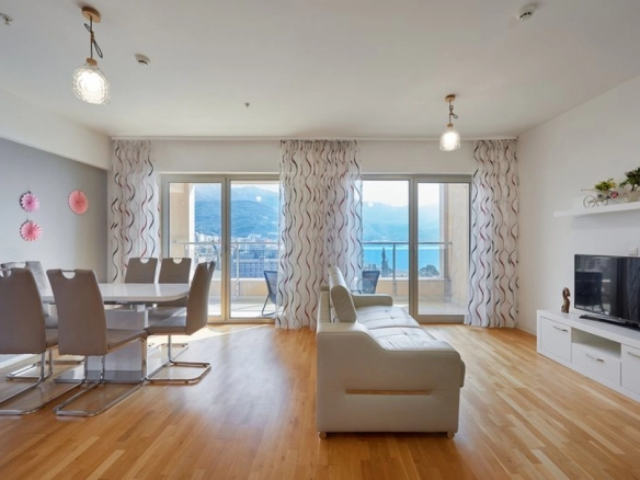 Dvosoban stan 98 m² – Boreti, Budva — fotografija 4