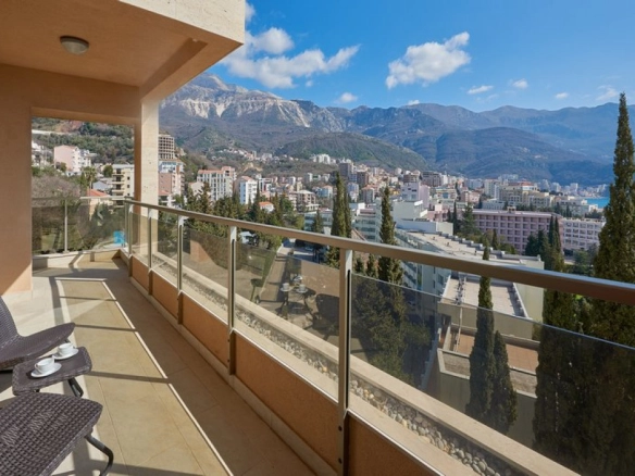 Dvosoban stan 98 m² – Boreti, Budva — fotografija 15