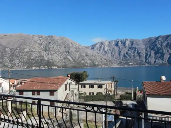 Kuća 300 m² – Stoliv, Kotor — fotografija 2