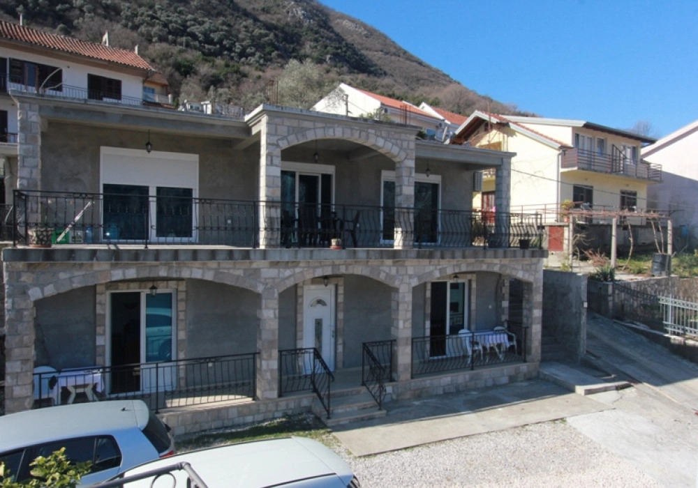 Kuca-uz-more-u-Stolivu-Kotor-2 Kuća 300 m² – Stoliv, Kotor — fotografija 3