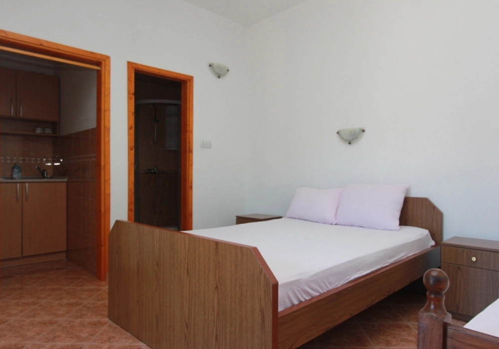 Kuca-uz-more-u-Stolivu-Kotor-3 Kuća 300 m² – Stoliv, Kotor — fotografija 4