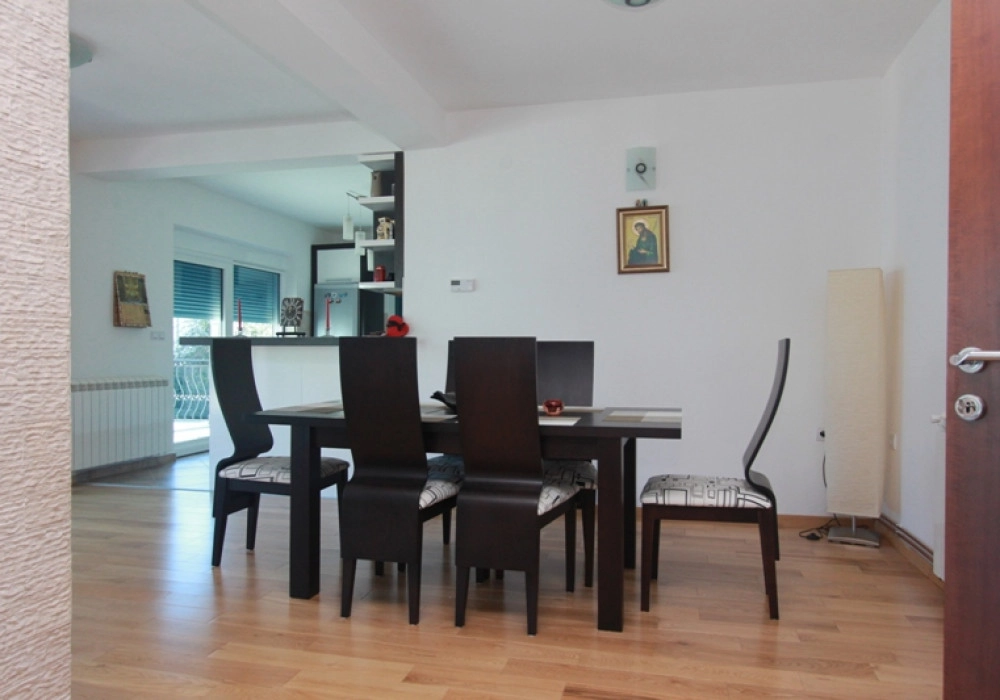 Kuca-uz-more-u-Stolivu-Kotor-9 Kuća 300 m² – Stoliv, Kotor — fotografija 10