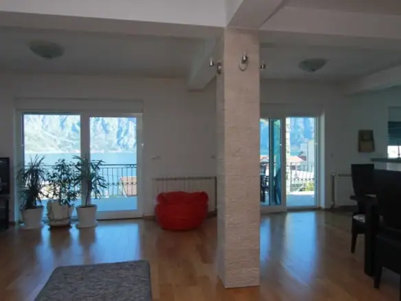 Kuća 300 m² – Stoliv, Kotor — fotografija 11