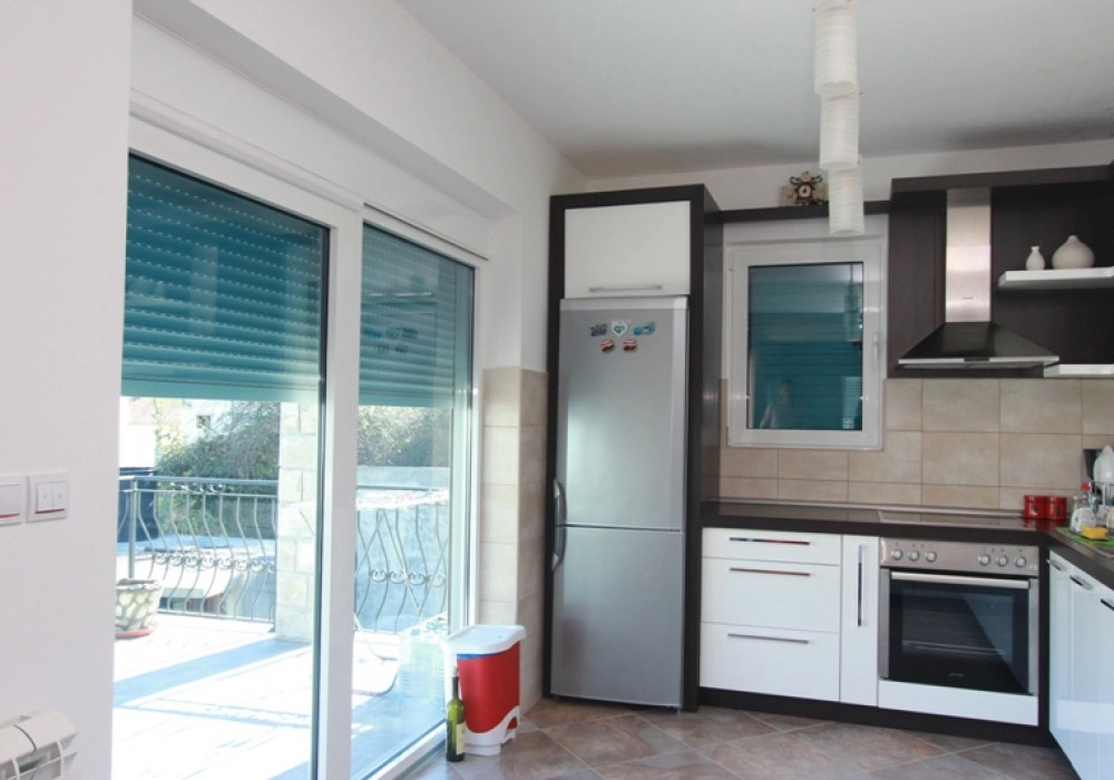 Kuca-uz-more-u-Stolivu-Kotor-13 Kuća 300 m² – Stoliv, Kotor — fotografija 14