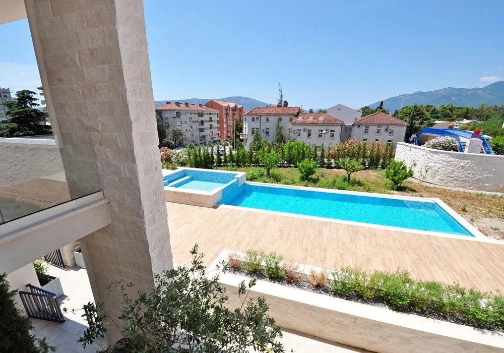 Dvosoban-stan-u-kompleksu-u-Gorici-Tivat-1 Stan – Gorica, Tivat — fotografija 2