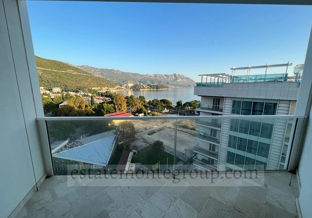 Dvosoban-stan-sa-pogledom-na-more-Centar-Budva-8 Dvosoban stan 109 m² – Centar, Budva — fotografija 9