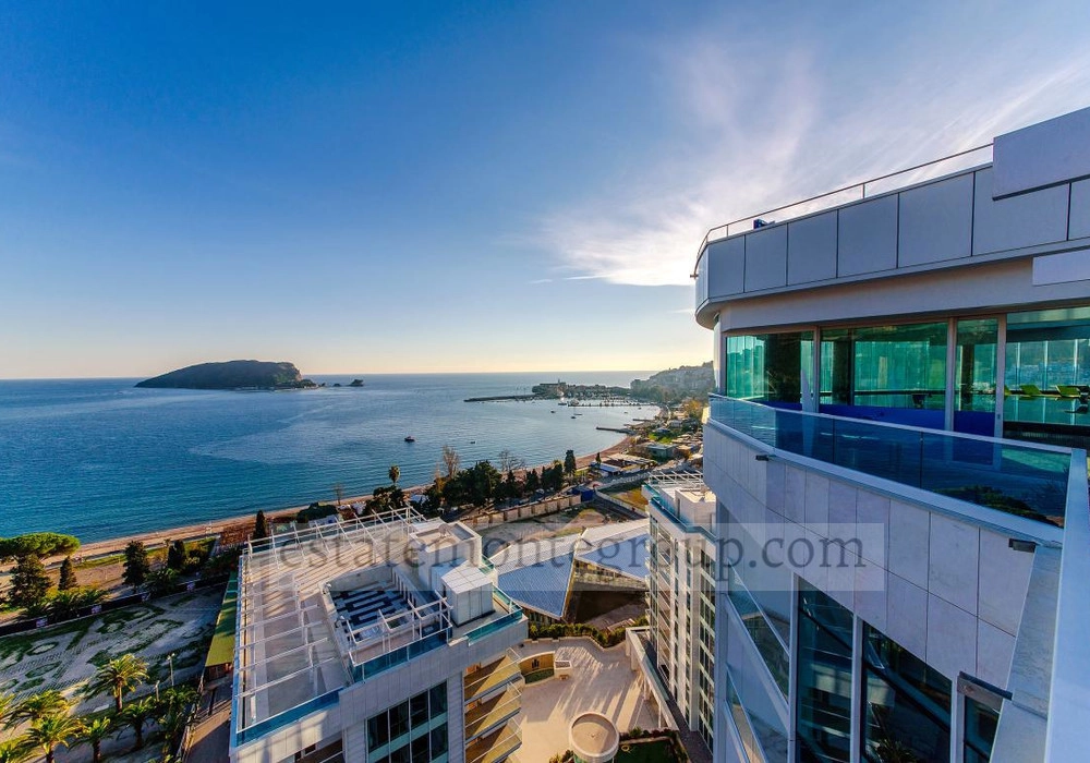 Dvosoban-stan-sa-pogledom-na-more-Centar-Budva-13 Dvosoban stan 109 m² – Centar, Budva — fotografija 14