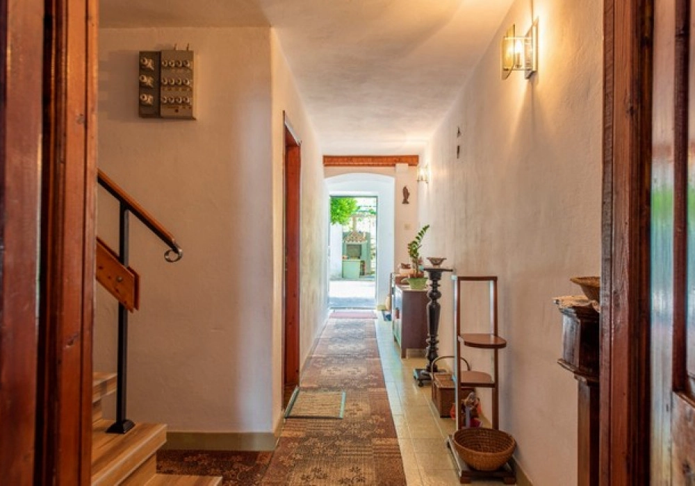 Kamena-kuca-na-prvoj-liniji-do-mora-u-Prcnju-Kotor-4 Kuća 235 m² – Prčanj, Kotor — fotografija 5