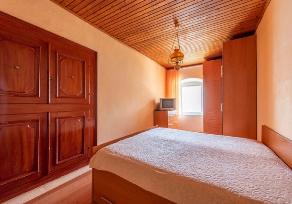 Kamena-kuca-na-prvoj-liniji-do-mora-u-Prcnju-Kotor-10 Kuća 235 m² – Prčanj, Kotor — fotografija 11