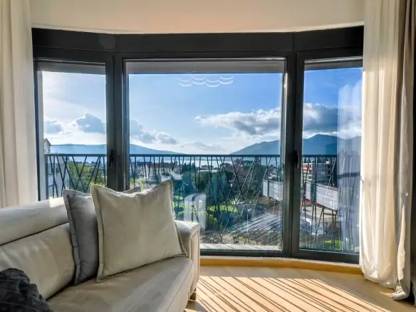 Dvosoban stan 73 m² – Tivat — fotografija 5