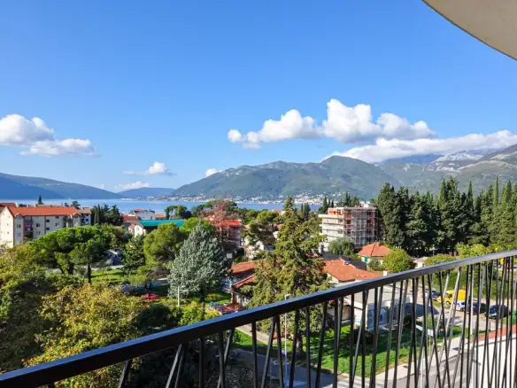 Dvosoban stan 73 m² – Tivat — fotografija 6