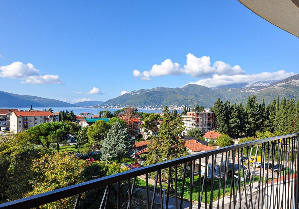 Dvosoban-stan-s-pogledom-na-more-u-Tivtu-5 Dvosoban stan 73 m² – Tivat — fotografija 6