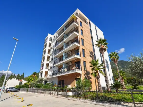Dvosoban stan 73 m² – Tivat — fotografija 8